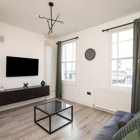 Apartamento Spacious Serenity In The Heart Of Central Londres Exterior foto