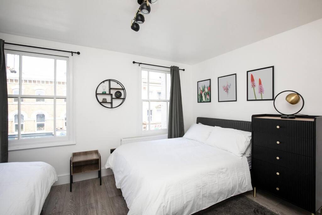 Apartamento Spacious Serenity In The Heart Of Central Londres Exterior foto